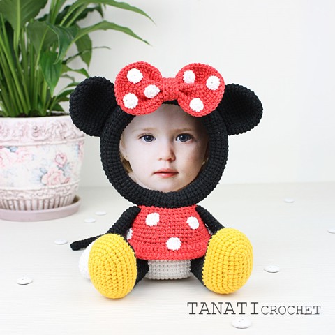 Сrochet picture frame Minnie Mouse